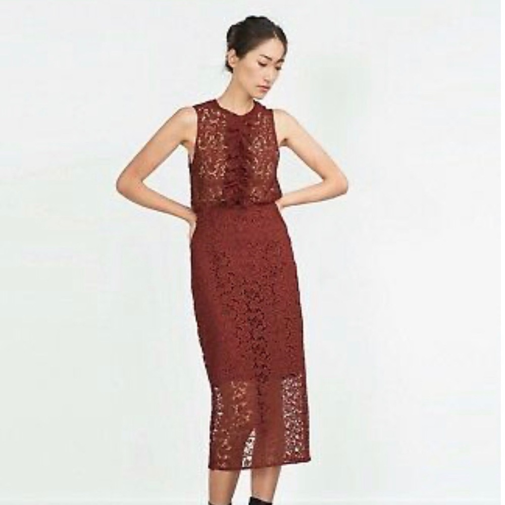 ❌SOLD❌Zara lace co-ord set. XS. Top & pencil skirt